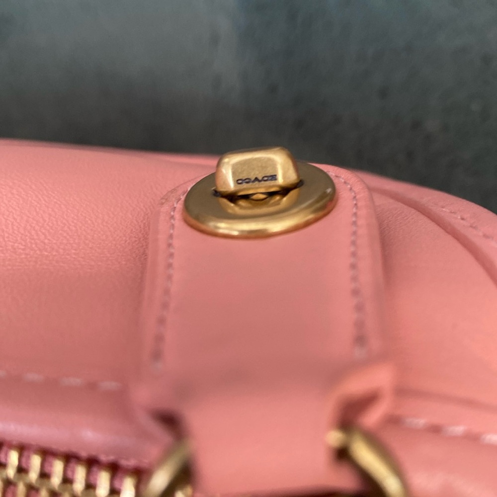 Coach Swinger Bag - Hey Pink lovers! - Picture 6 of 13